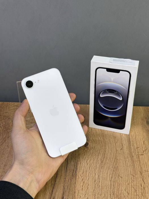 Iphone 16e 128 GB 100% 0-цикл | Mobile Zone