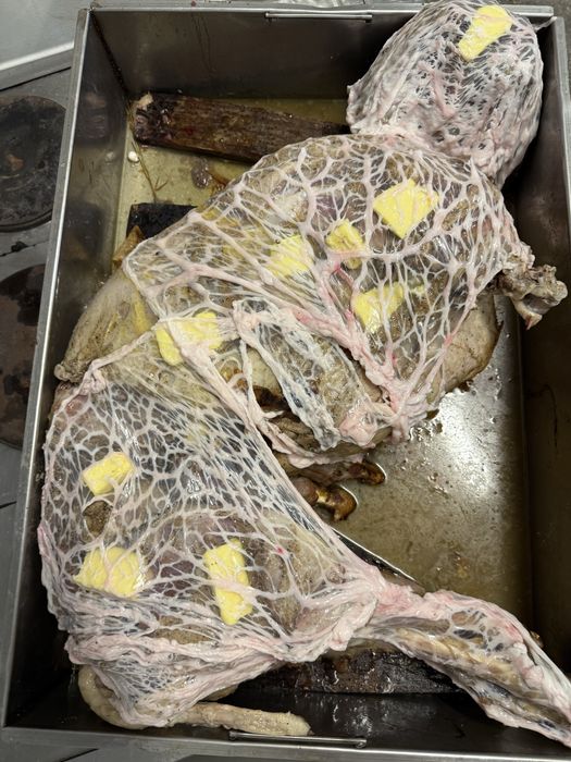 Печени Агнета и прасета