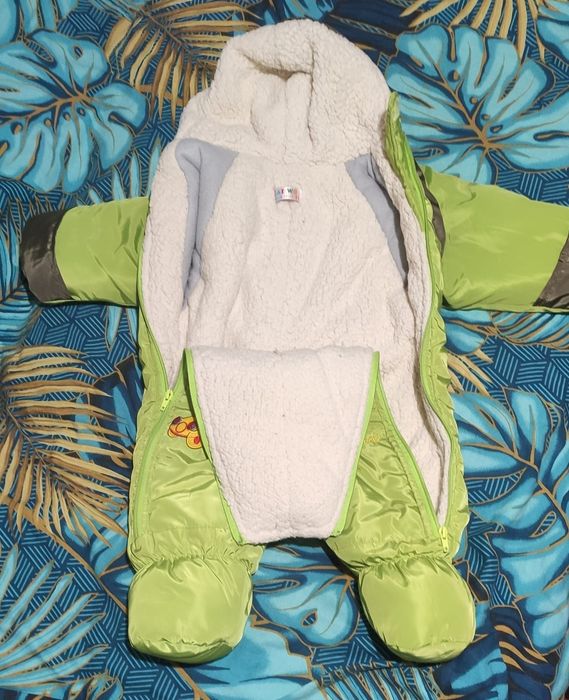 Продам зимний комбинезон за 5000