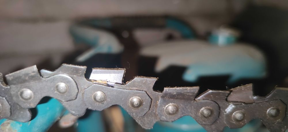 Бензопила дружба и цепи