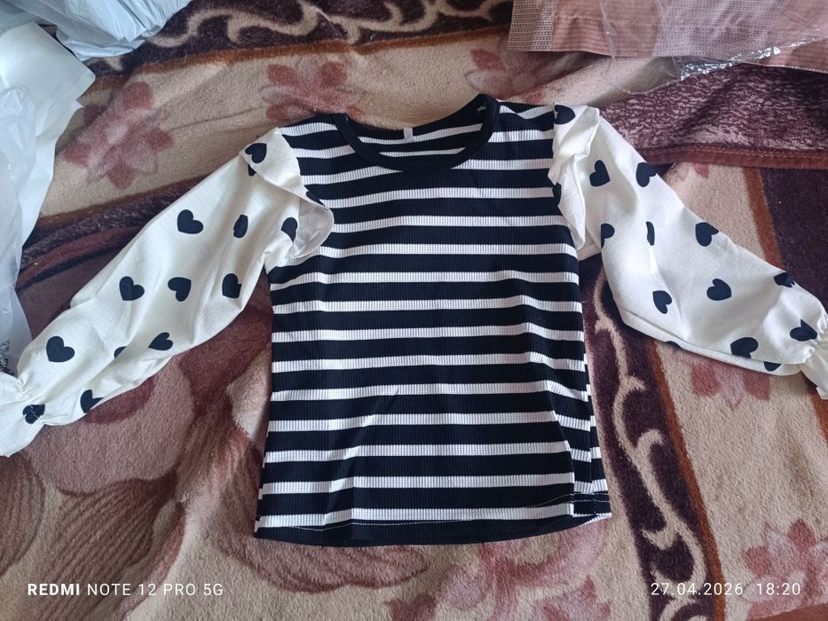 Продам кофту детскую