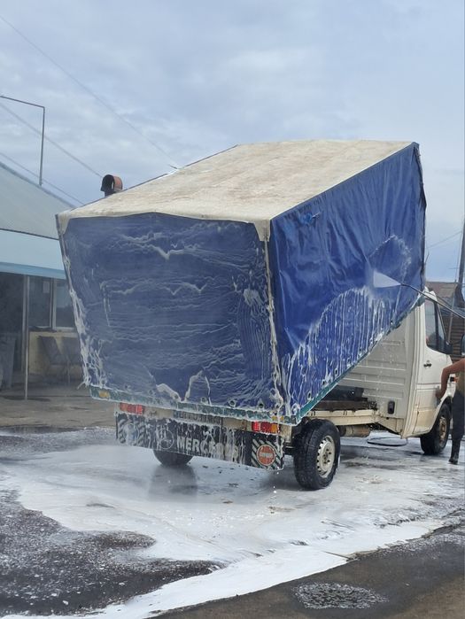 Vând Mercedes sprinter