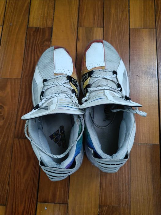 Pereche Adidas Nite