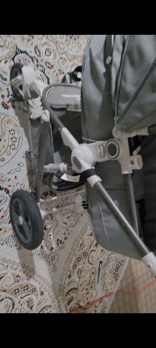 Каляска в отличном состоянии