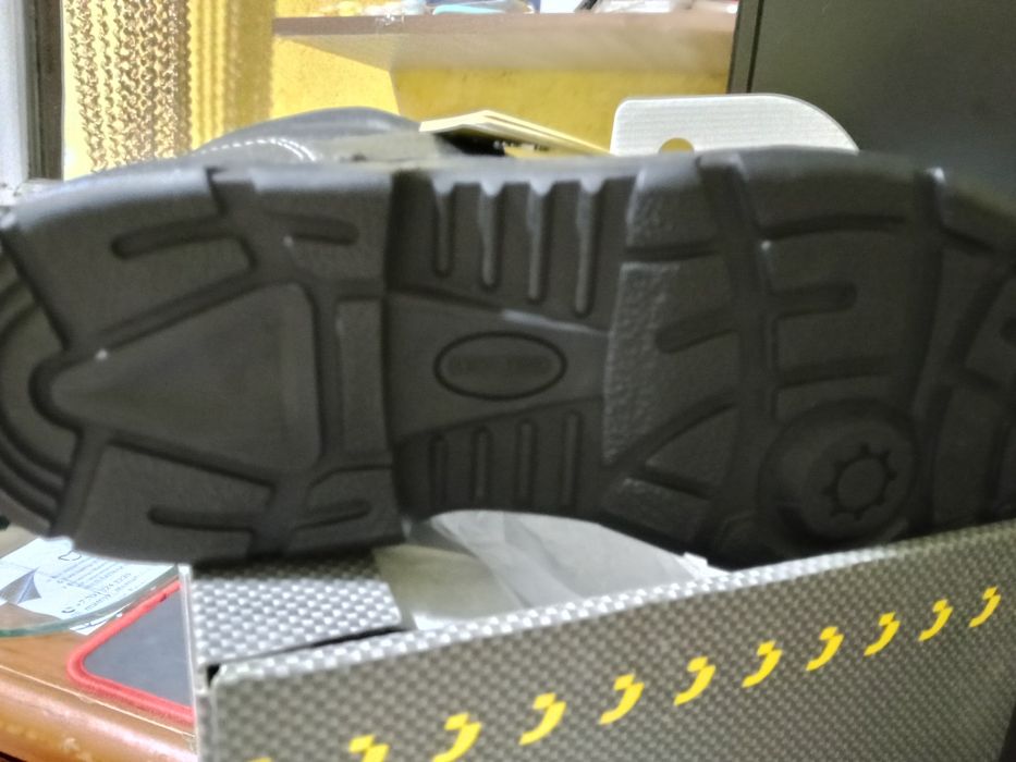 Ботинки рабочие зимние