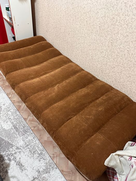 Продам Диван срочно