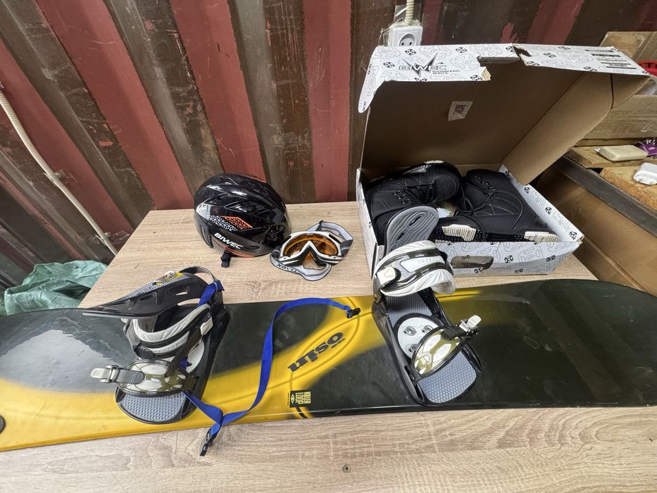 Сноуборд ботинки комплект