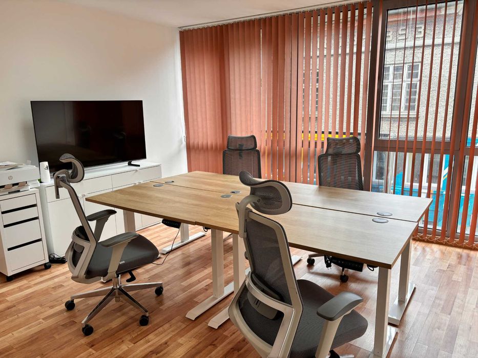 Офис под наем, център ЖП гара