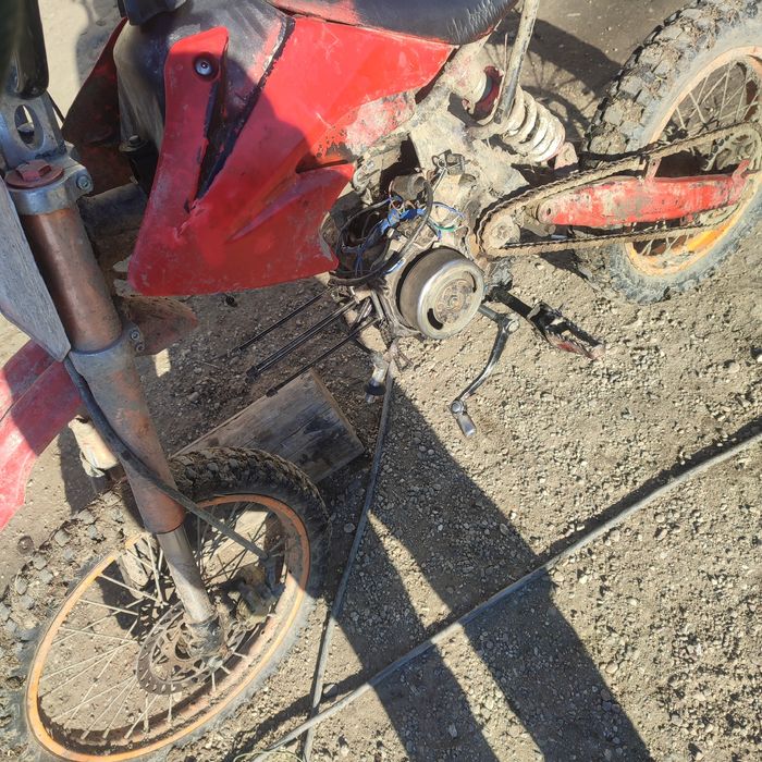 Vând cross 125cc defect