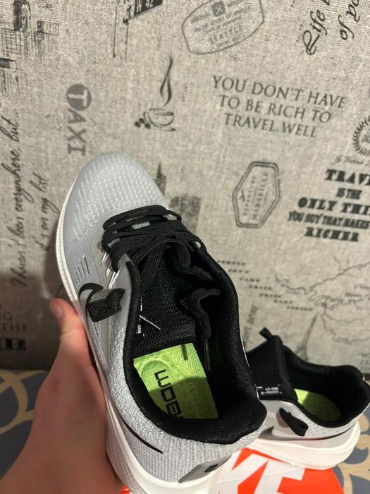 Продам Nike airzoom новые