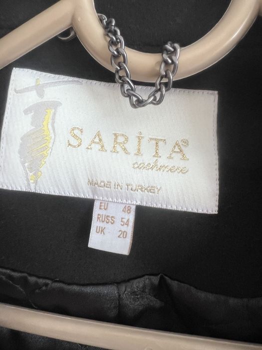 Продается полу пальто в идеальном состоянии