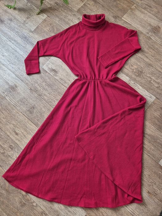 Трикотажное платье