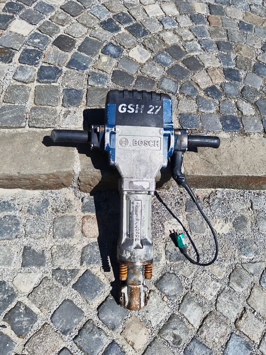 Vând Bosch GSH27 VC