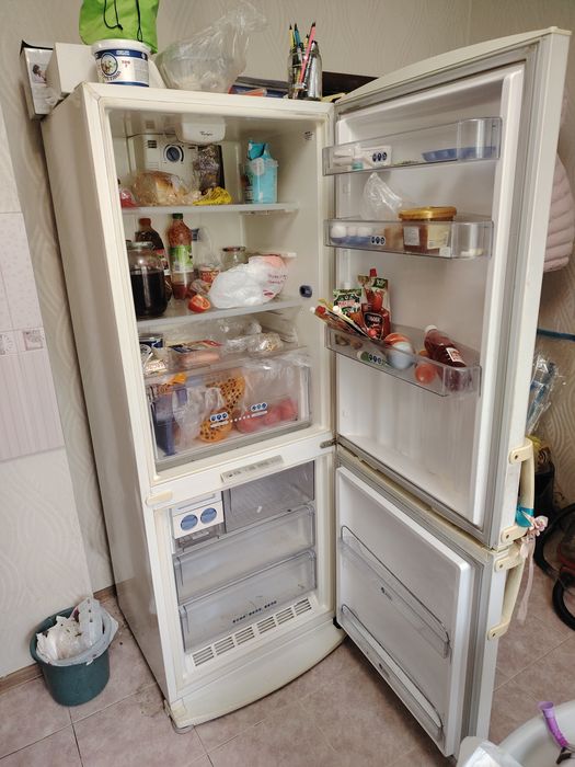 Продам холодильник