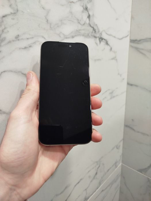 Възможен бартер/ Iphone 15 pro - Natural Titanium