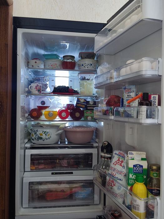 Продам холодильник