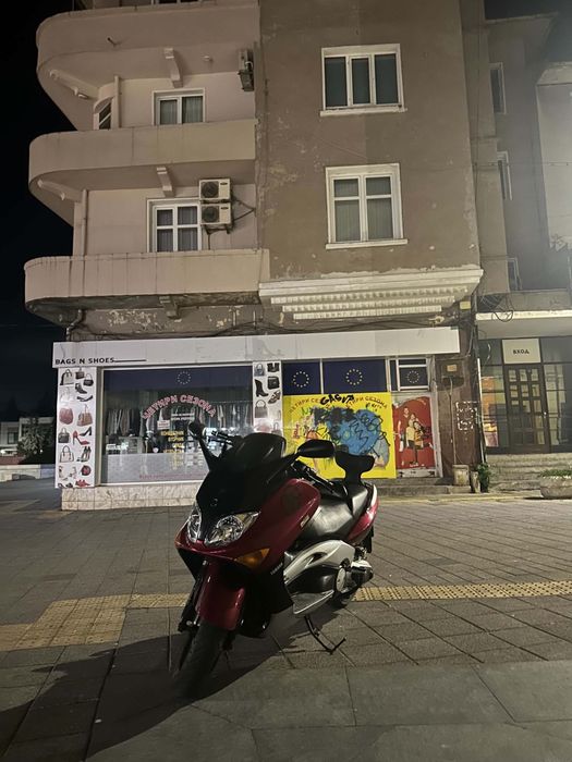 Yamaha T max 500