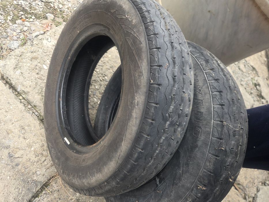 Vând cauciucuri rulotă 165/R13C