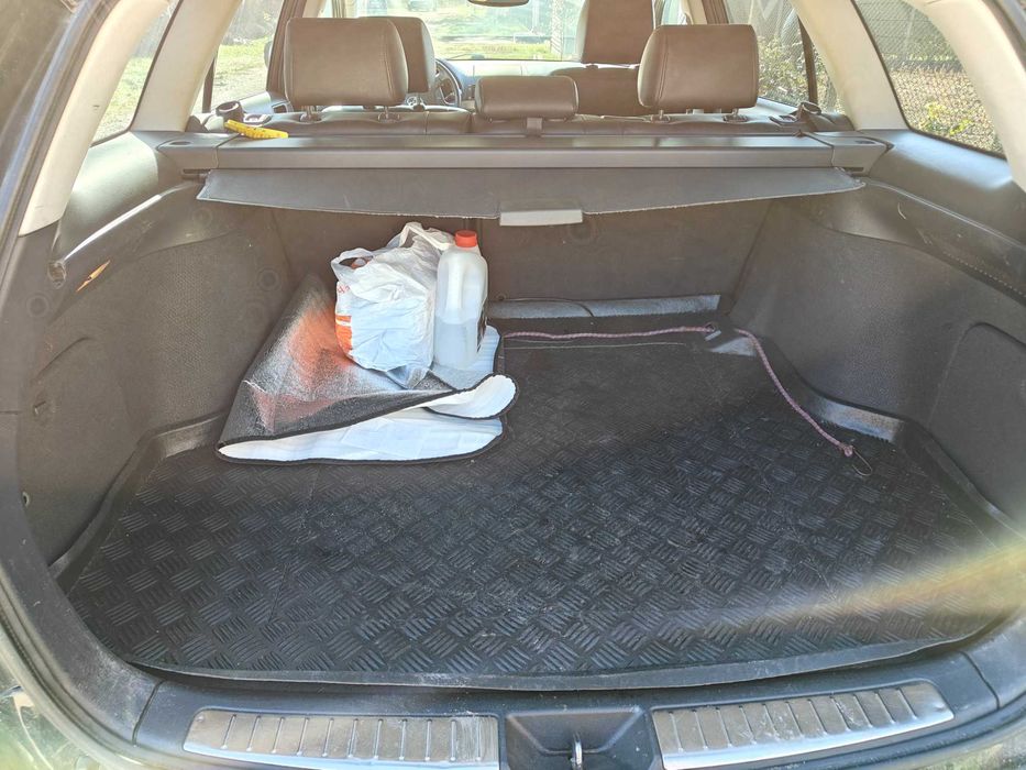 Toyota Avensis, комби, кожа, два комплекта гуми