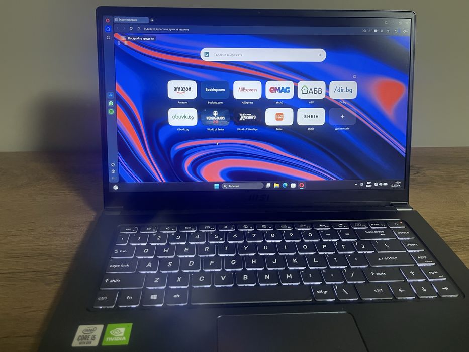 Лаптоп MSI 15 - 15,6 “