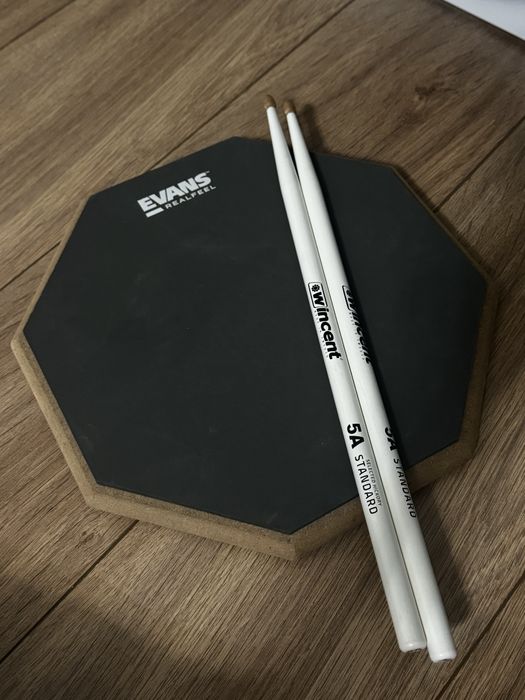 Пэд Evans и палочки Wincent