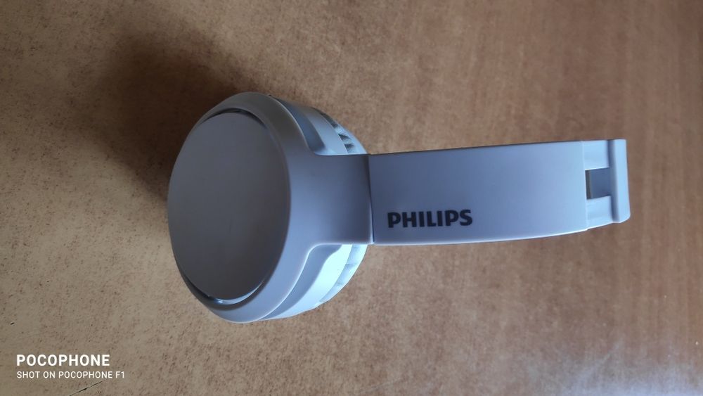 Продам беспроводной наушник PHILIPS
