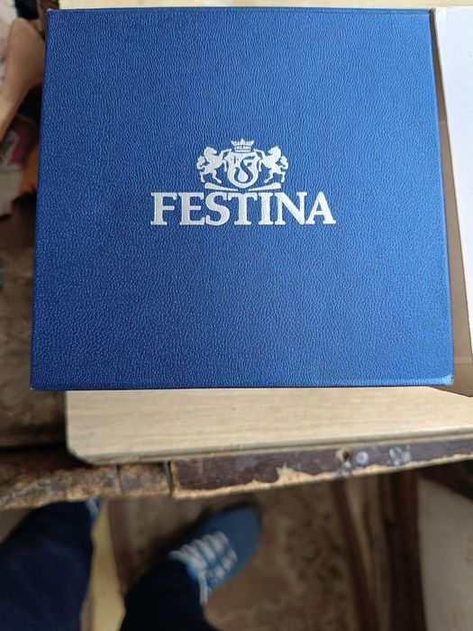 Ceas Festina On The Square