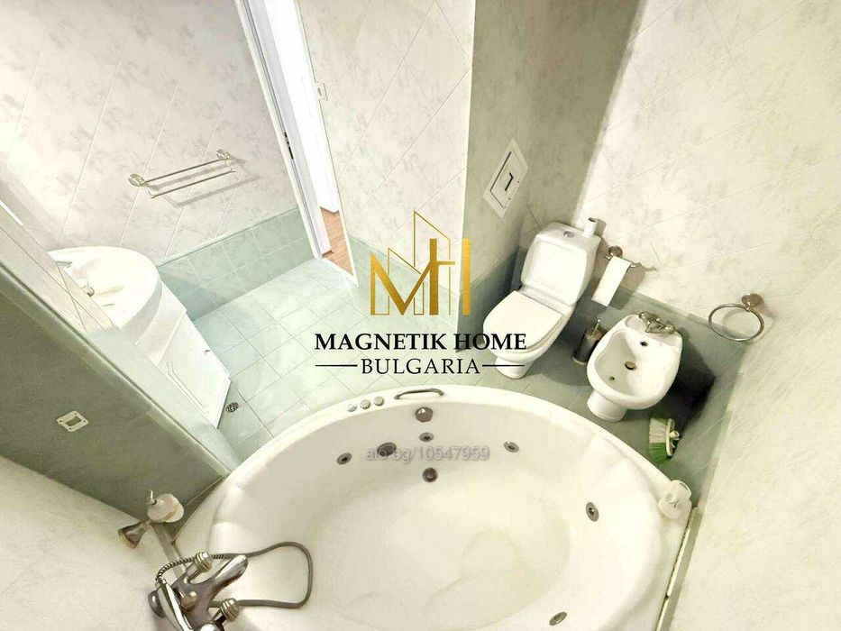 Дава се под наем Многостаен апартамент в Бургас, Център - 146 кв.м за 765 € - Снимка #14
