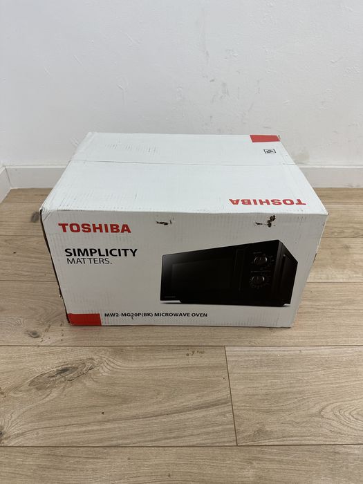 Cuptor cu microunde Toshiba MW2-MG20PBK, 20 l, 800 W, Grill, 5 nivele putere, Iluminare LED, Timer, Negru