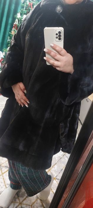 Продаю норковую шубу