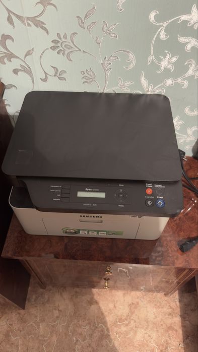 Принтер Samsung Xpress M2070W рабочий