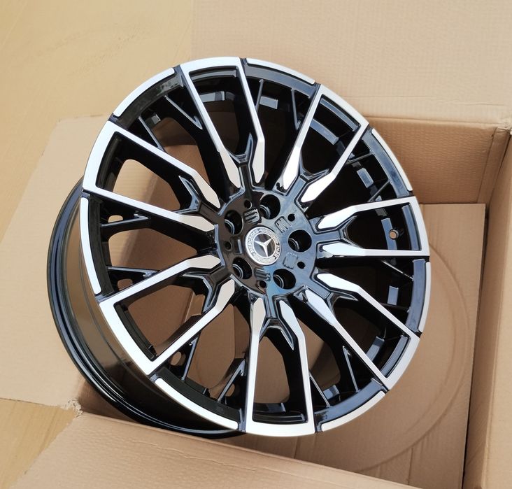 Jante 19 Mercedes in 2 lățimi 
Jante Bicolore Negru Chrome