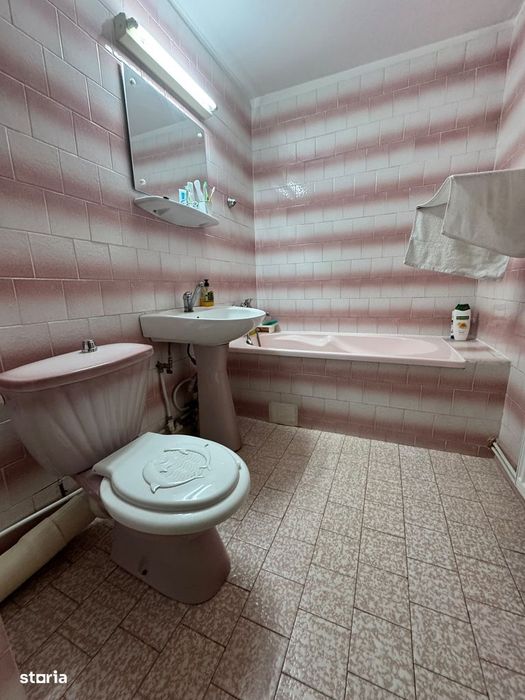 Apartament cu 3 camere în zona de Nord