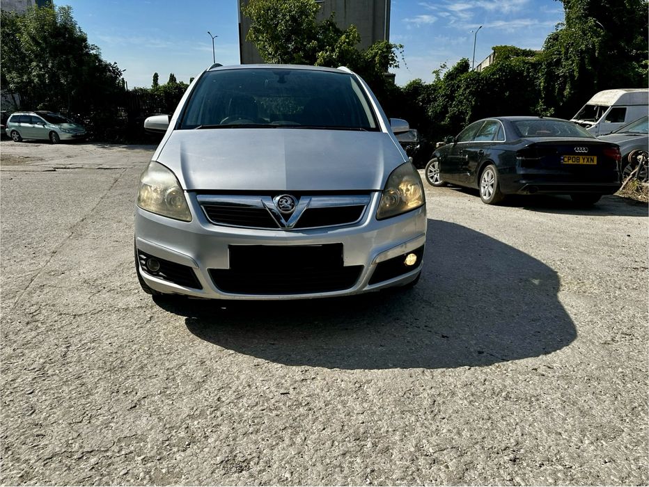 Opel Zafira B 1,9CDTI 150кс Опел Зафира Б 2007г