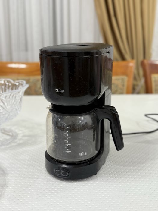 Кофеварка Braun ,вкусно варит кофе