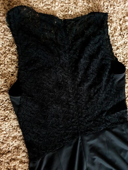 Rochita only cu dantela