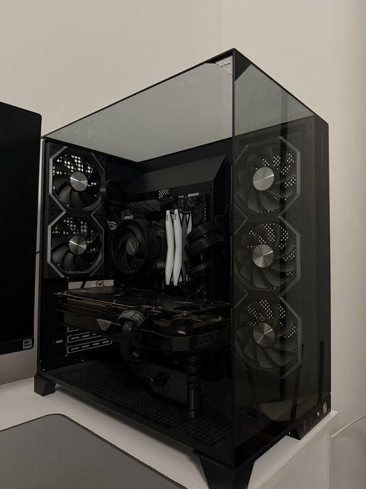Компютър - Ryzen 7 5700X3D - RX6700XT - 16 GB DDR4