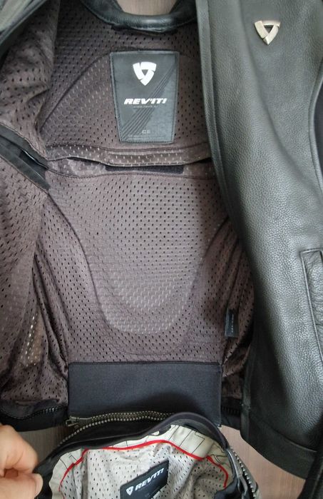 Кожен мото екип Revit