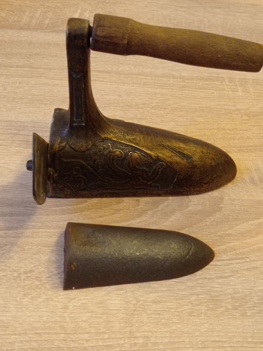 Fier calcat carbuni bronz colectie