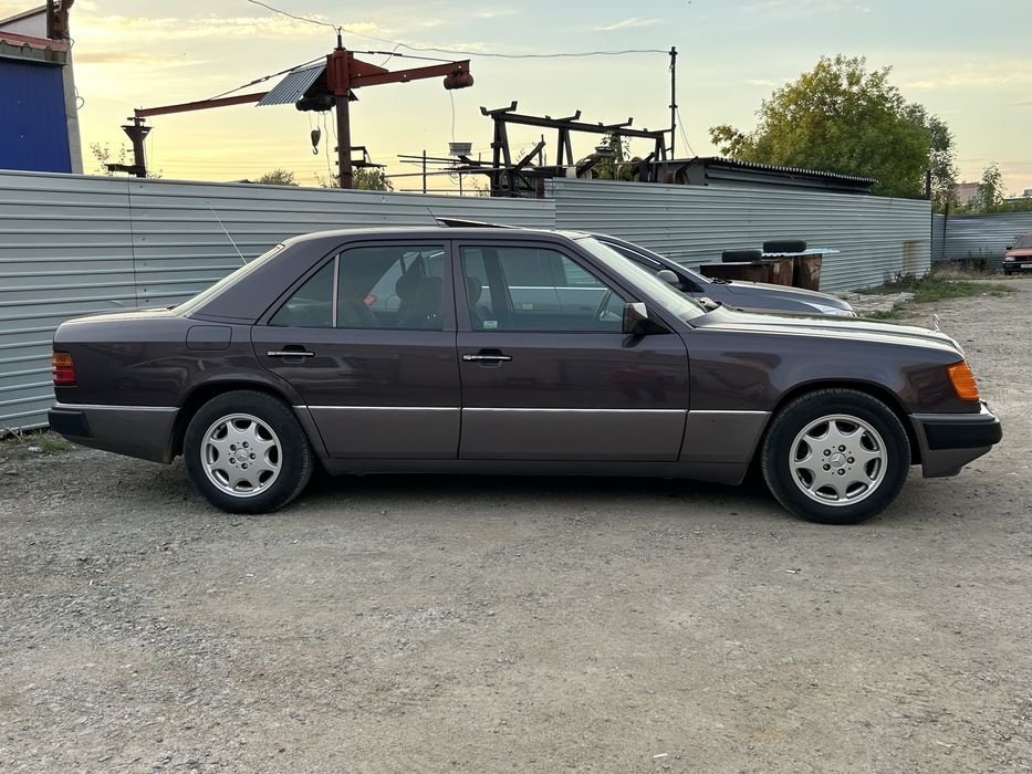 Продам мерседес W124