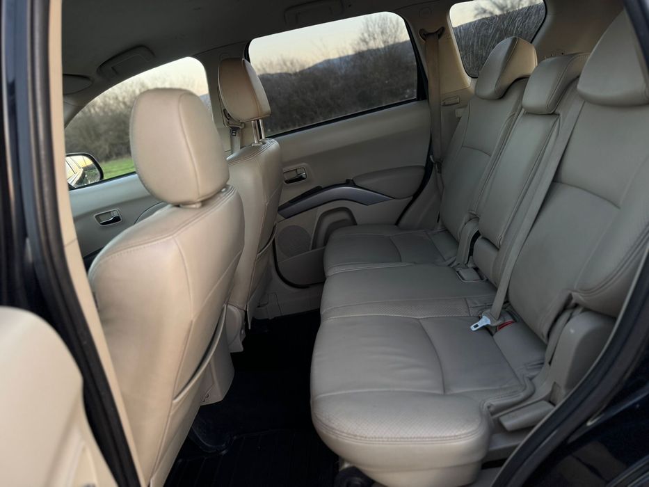 Citroen C-Crosser  2008  229.000km  recent adusa