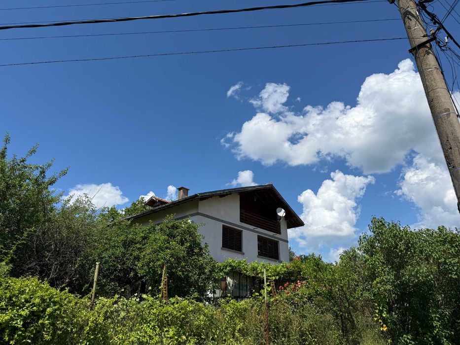 Двуетажна къща с. Райновци, Габрово