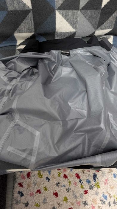 Geaca barbati  marimea S impermeabila ciclism Jack Wolfskin - noua