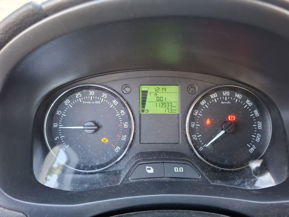 SKODA Fabia 2012 — imagine 1
