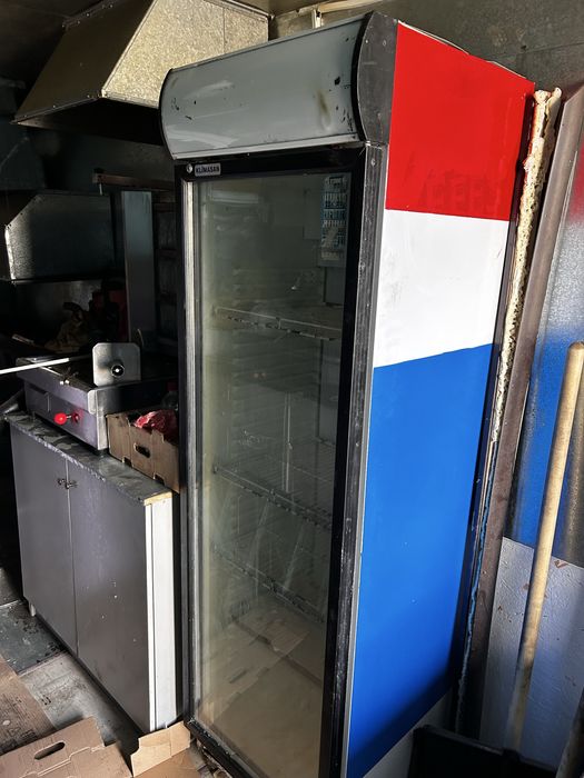 Витринные холодильники