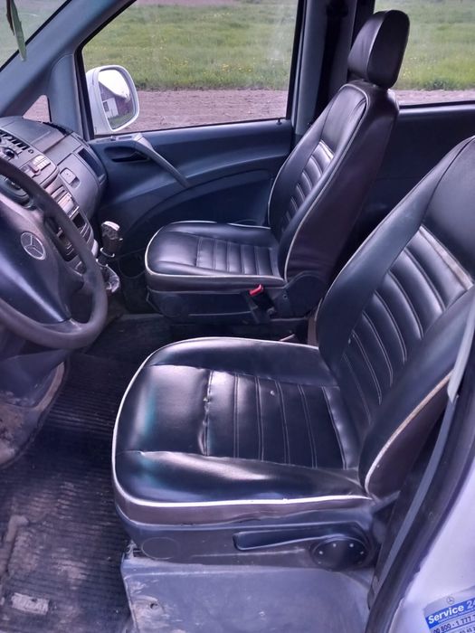 Dezmembrez mercedes vito w639