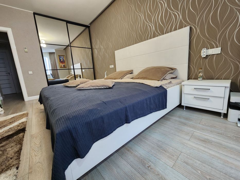 Кровать двухспальная