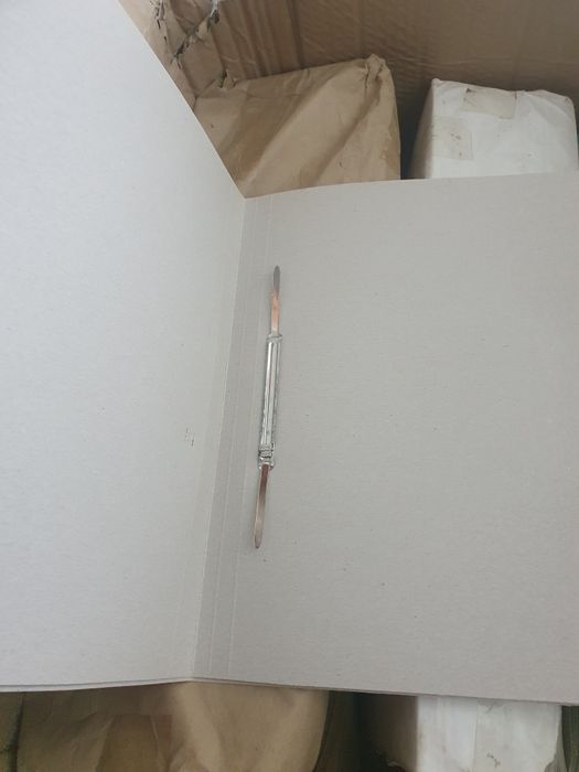 Скоросшиватель .