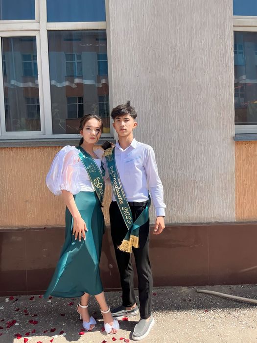 Каблук 22000алдым 12000берем