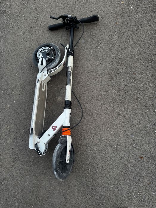 Продаем самокат подростковый